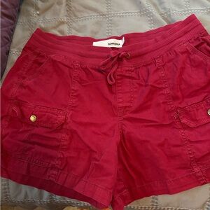Sonoma Women's Maroon Cargo Shorts size 14 never worn